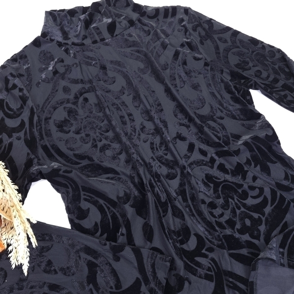 Ginger G Sheer Black With Velour Textured Design Mock Turtle Neck Top Sz L - Picture 6 of 9